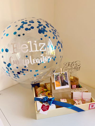 Desayuno especial con globo burbuja 