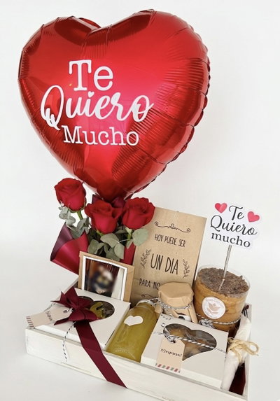 Desayuno Especial con Globo y 3 rosas