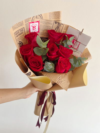 Ramo de 8 rosas importadas
