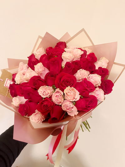 Ramo de 50 rosas importadas 