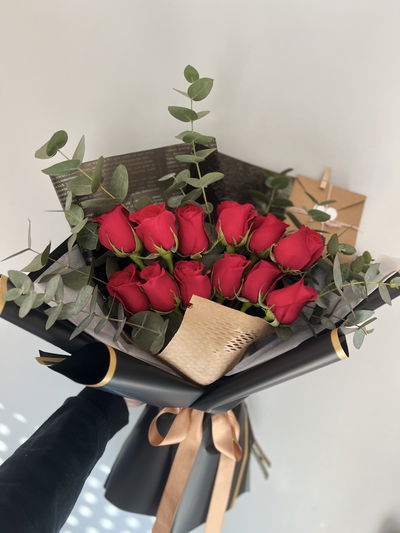 Ramo de 12 rosas importadas 