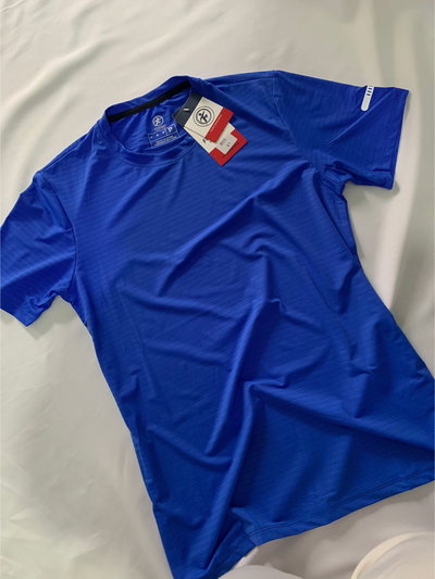 Remera deportiva masculina