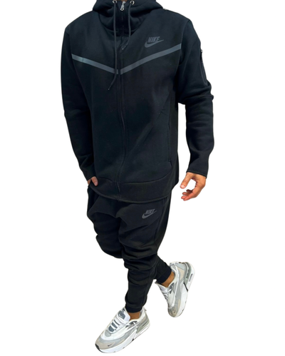 Conjunto NIKE TECH