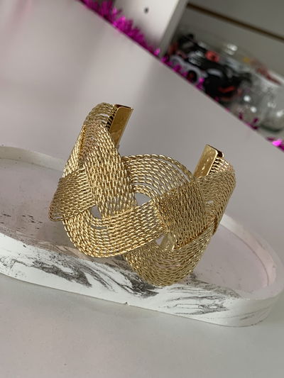 BRAZALETE PULSERA CLEO TRENZADO DORADO (5.5CM)