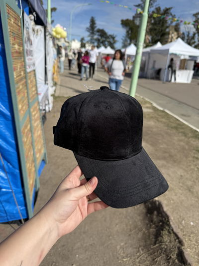 GORRA GAMUZA NEGRA 