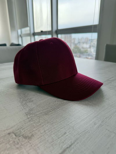 GORRA BÁSICA BORDÓ