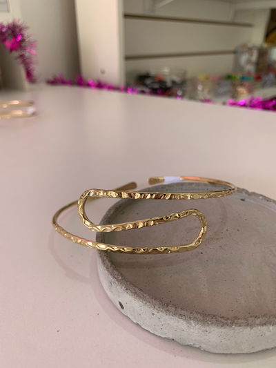 BRAZALETE EGAN DORADO