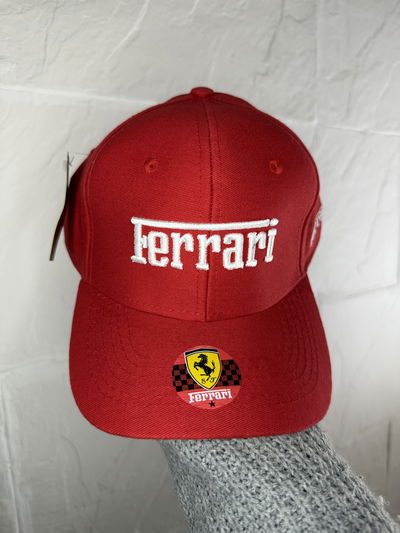 Gorra Ferrari 4