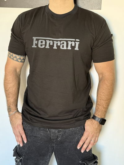 Remera Ferrari reflectiva