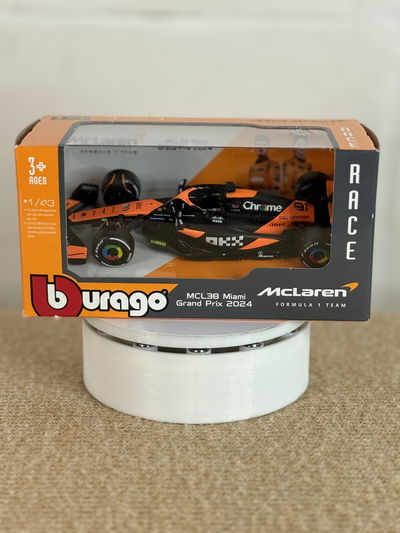 Mclaren Mcl38 F1 #81 Oscar Piastri 2024 1:43 Burago Color Naranja