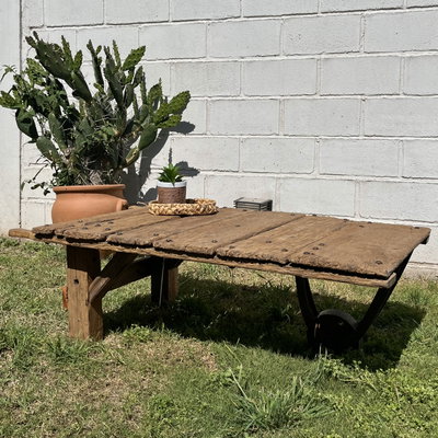 Mesa Trova