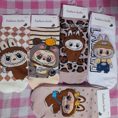 Medias Labubu