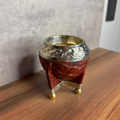 Mate Torpedo, Virola Alpaca, Cuero TALLADO, Base y Bolitas. - Modelo 3 (TAMAÑO CHICO)
