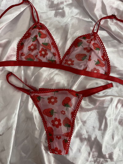 Conjunto frutilla V2 (85 y 95)