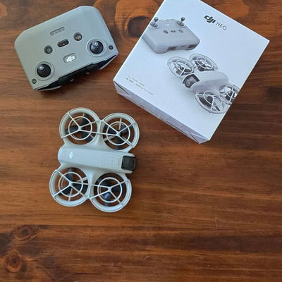 DJI NEO