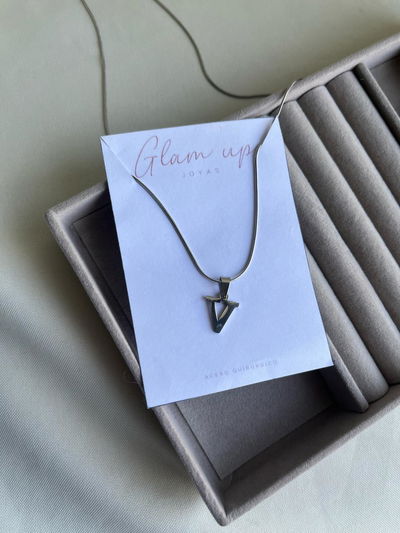 CADENA INICIAL V