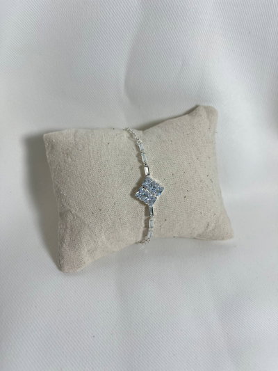 PULSERA AYE