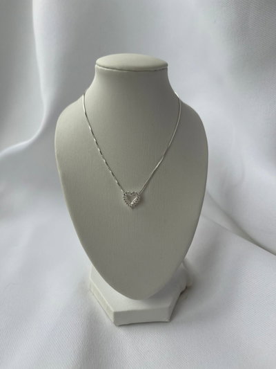 CORAZÓN CON MICROPAVE PASANTE CALADO