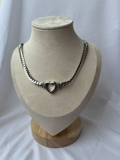 CORAZÓN CON CADENA PLANA