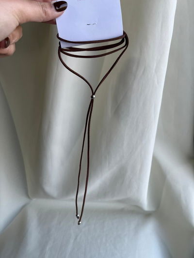 CORBATERO GAMUZADO CHOCOLATE