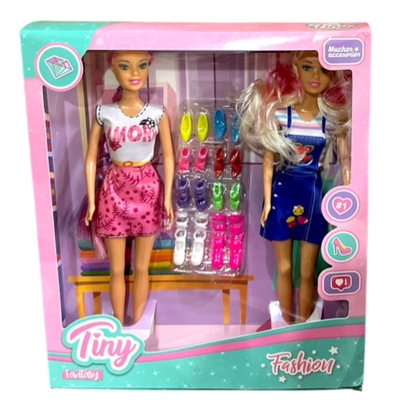 Muñeca Tiny con zapatos 