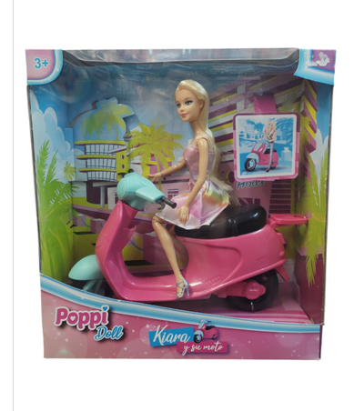 Muñeca en moto 