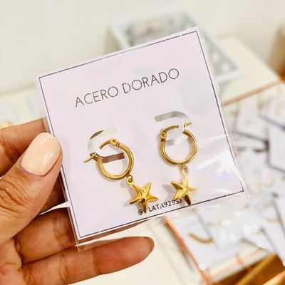 Argollas con Estrellas ACERO DORADO