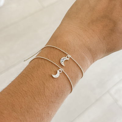 Pulseras con Dije Lunita