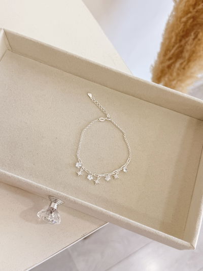 Pulsera con Dijecitos