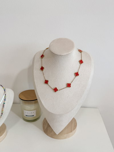 Collar Trébol Rojo ACERO DORADO WATERPROOF