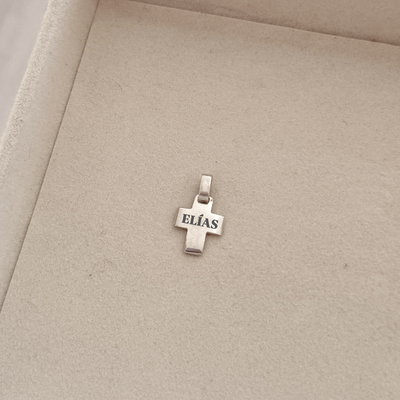 Dije Cruz 1,6cm para NOMBRE/ FECHA