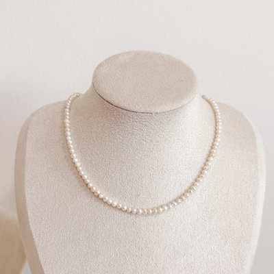 Collar con Perlas de Río