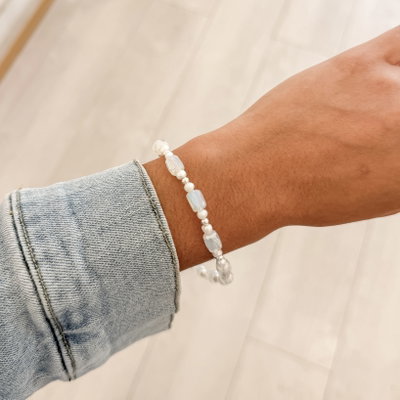 Pulsera Cristal de Roca Oval y Perlas