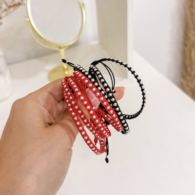 Pulsera de hilo y Bolitas de Plata
