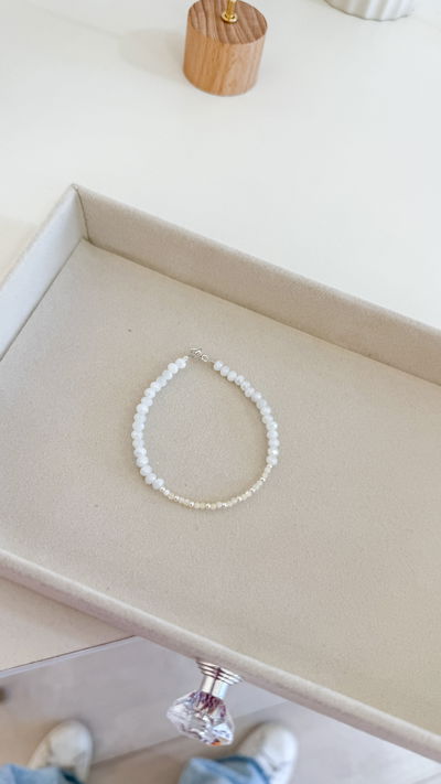 Pulsera Blanca (cristal de roca y nacar)