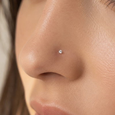 Piercing para Nariz Cubic