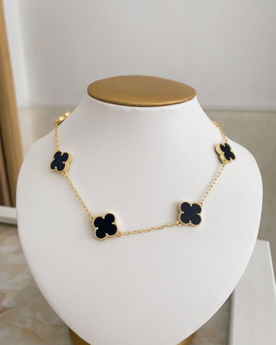 Collar Trébol Negro ACERO DORADO WATERPROOF