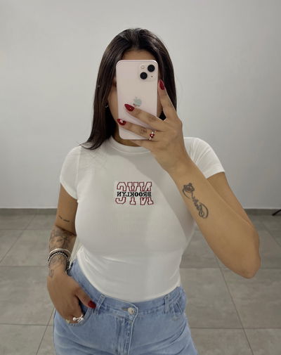 Remera NYC BORDADA