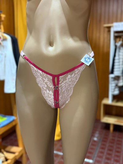 TANGA CON ABERTURA