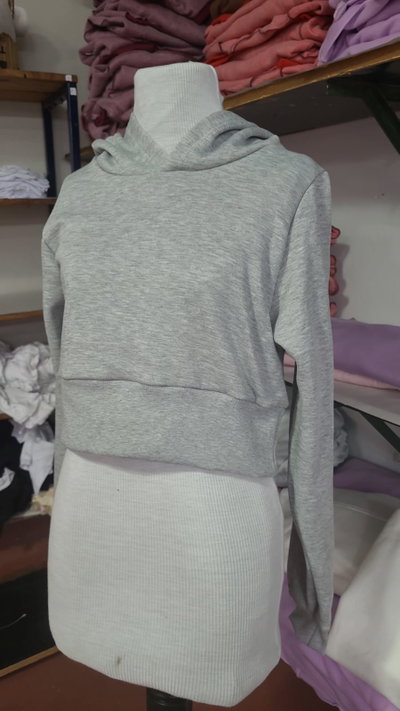 Buzo Corto Crop (color: gris)