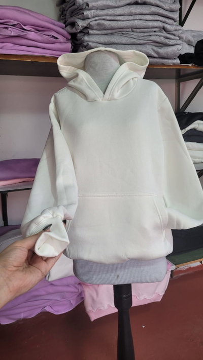 Buzo Oversized Canguro Unisex (color: Crudo)