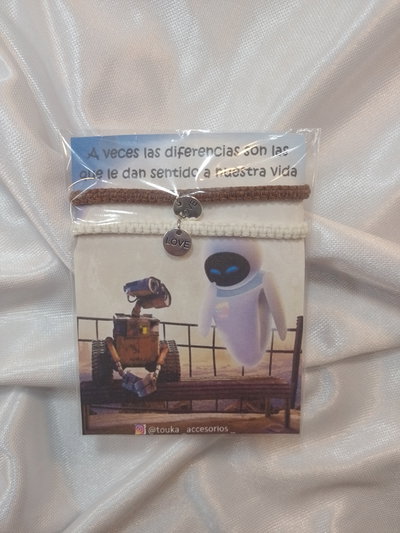 Pulseras de Wally y Eva