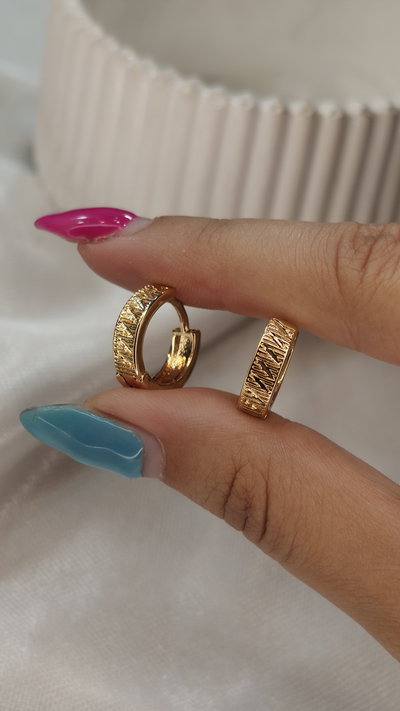 Argollitas Groove dorado