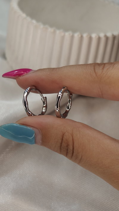 Argollitas huesitos plateado 