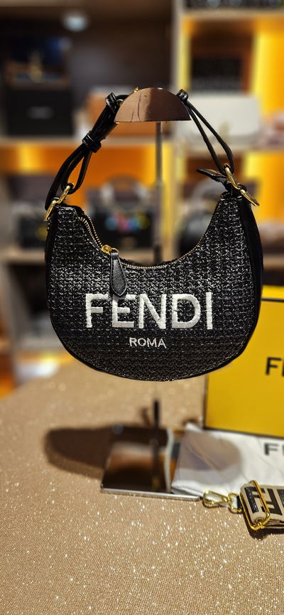 Cartera Fendi Tejida Negra