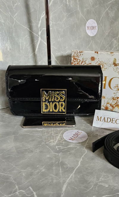 Miss Dior Negra Charolada