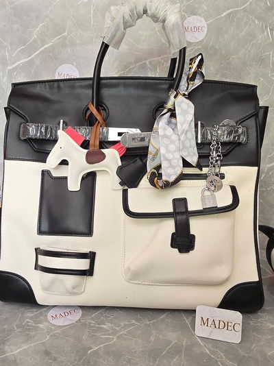 Bolso Hermes Messi Blanco y Negro Cuero
