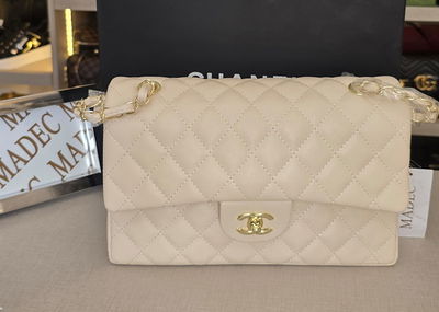 Cartera Chanel Manteca Cadena Dorada