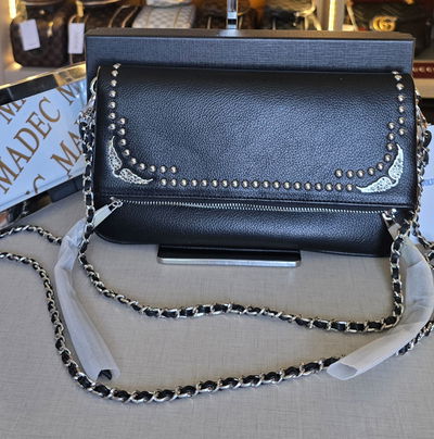 Sobre Zadig Negro Clásico