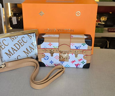 Clutch Louis Vuitton Blanco